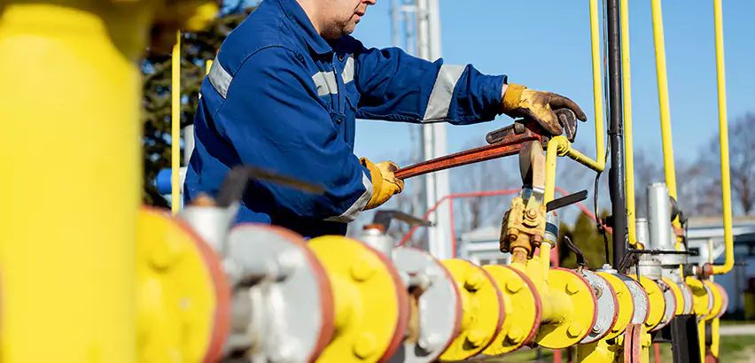 Emergency Gas Line Repair in Hanford