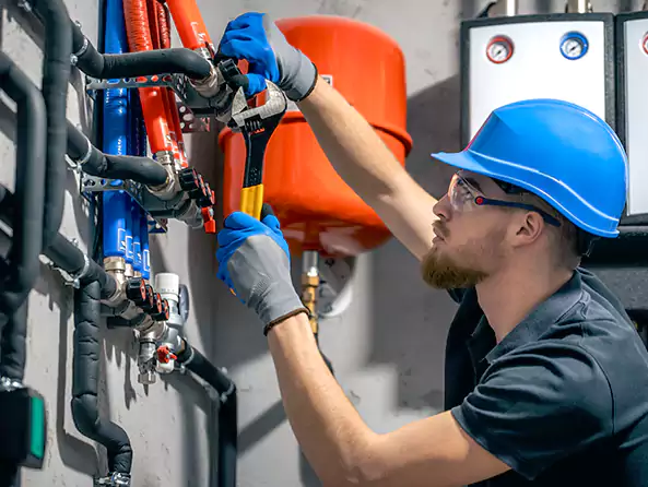 Why Choose Hanford Plumbers for Gas Water Heater Installation in Hanford, CA