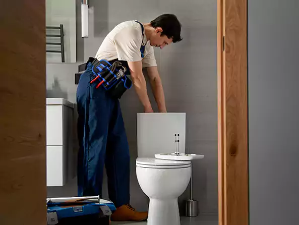 Why Choose Hanford Plumbers for Toilet Replacement in Hanford, CA?